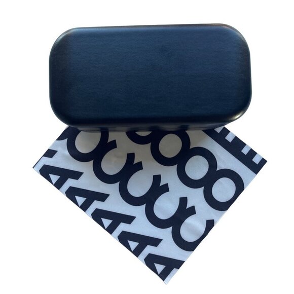 Marc Jacobs Sunglasses Case With Cleaning Cloth Black Hardcover Oversized NEW - Picture 4 of 16